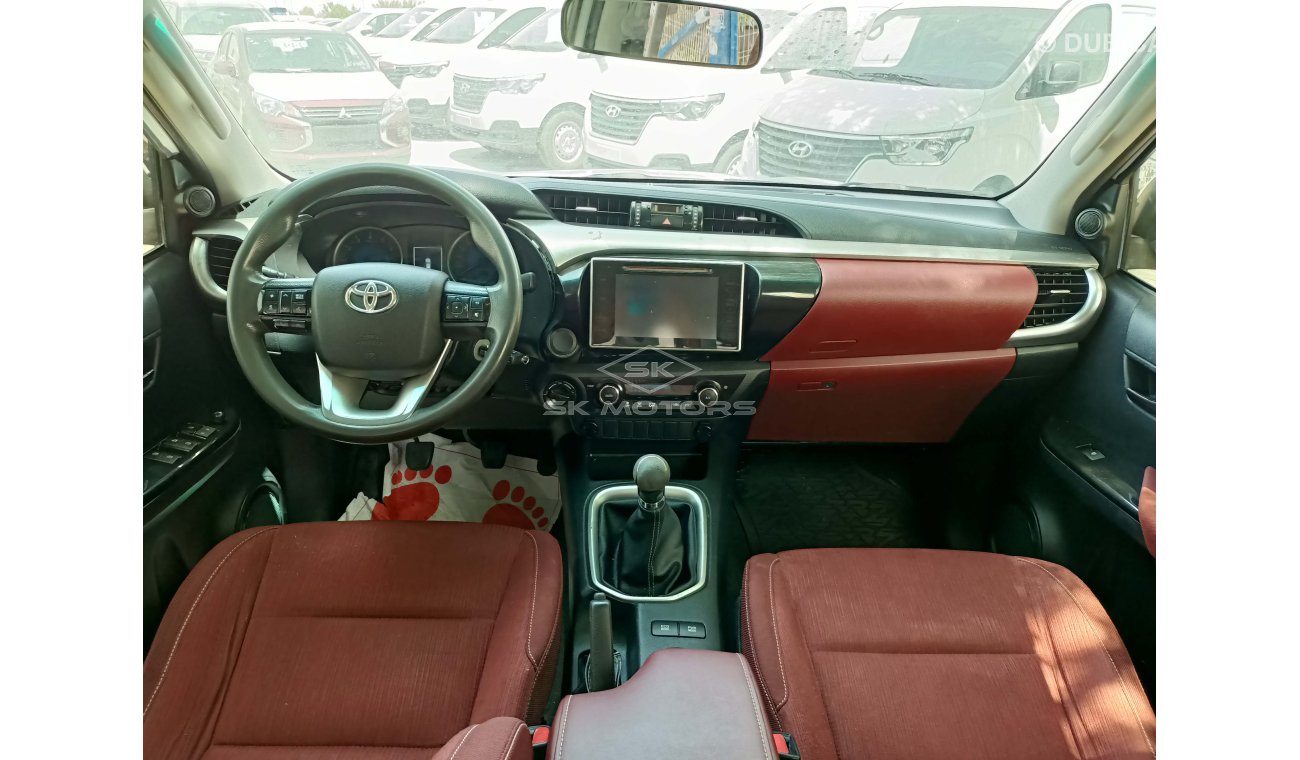Toyota Hilux 2.7L, 17" Rims, Xenon Headlights, ECO/PWR Mode, Rear Camera, Front & Rear A/C, 4WD, DVD (LOT # 7911)