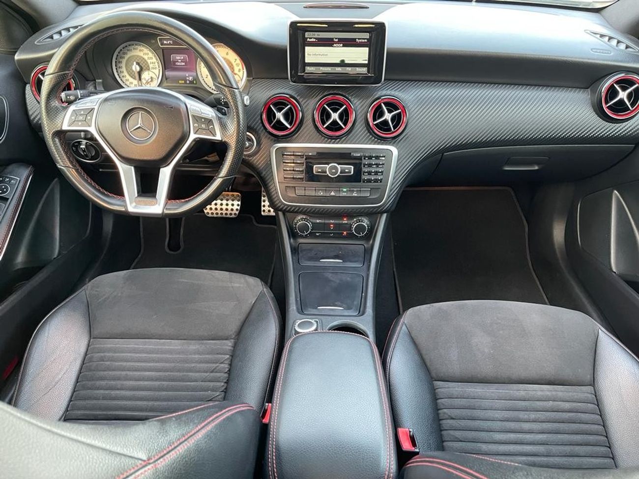 Mercedes-Benz A 250 Sport AMG Mercedes A250 kit AMG _GCC_2015_Excellent Condition _Full option