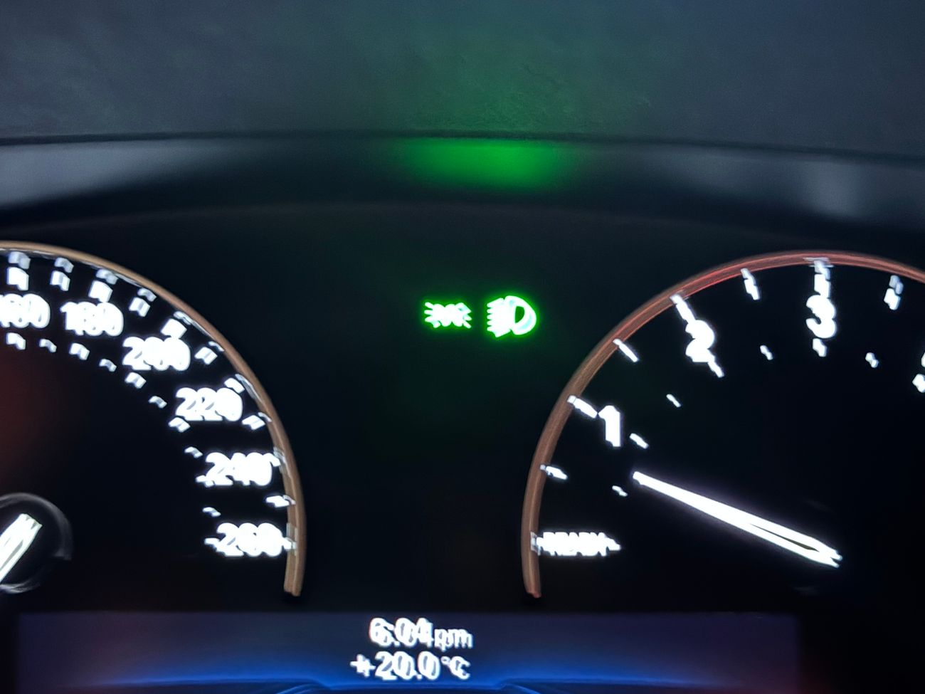 بي أم دبليو 320