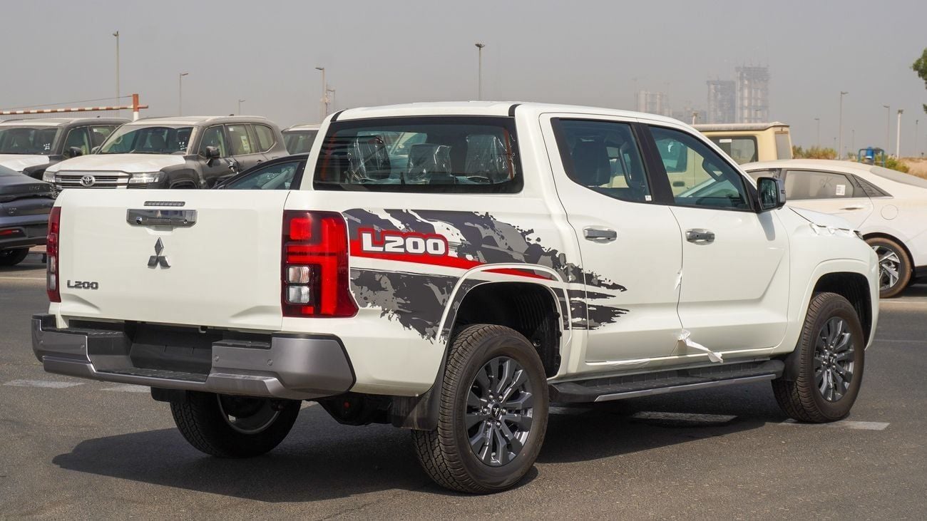 Mitsubishi L200 Brand New Mitsubishi L200 GLS 2025 Export 2.5L 4WD M/T|White/Black|L200-GLS-AT-25|