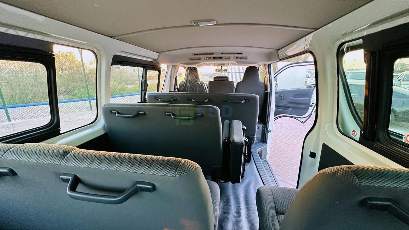 Toyota Hiace Toyota Hiace 2.5L STD Diesel Roof M/T With A/C MY-2024(Export only Africa)