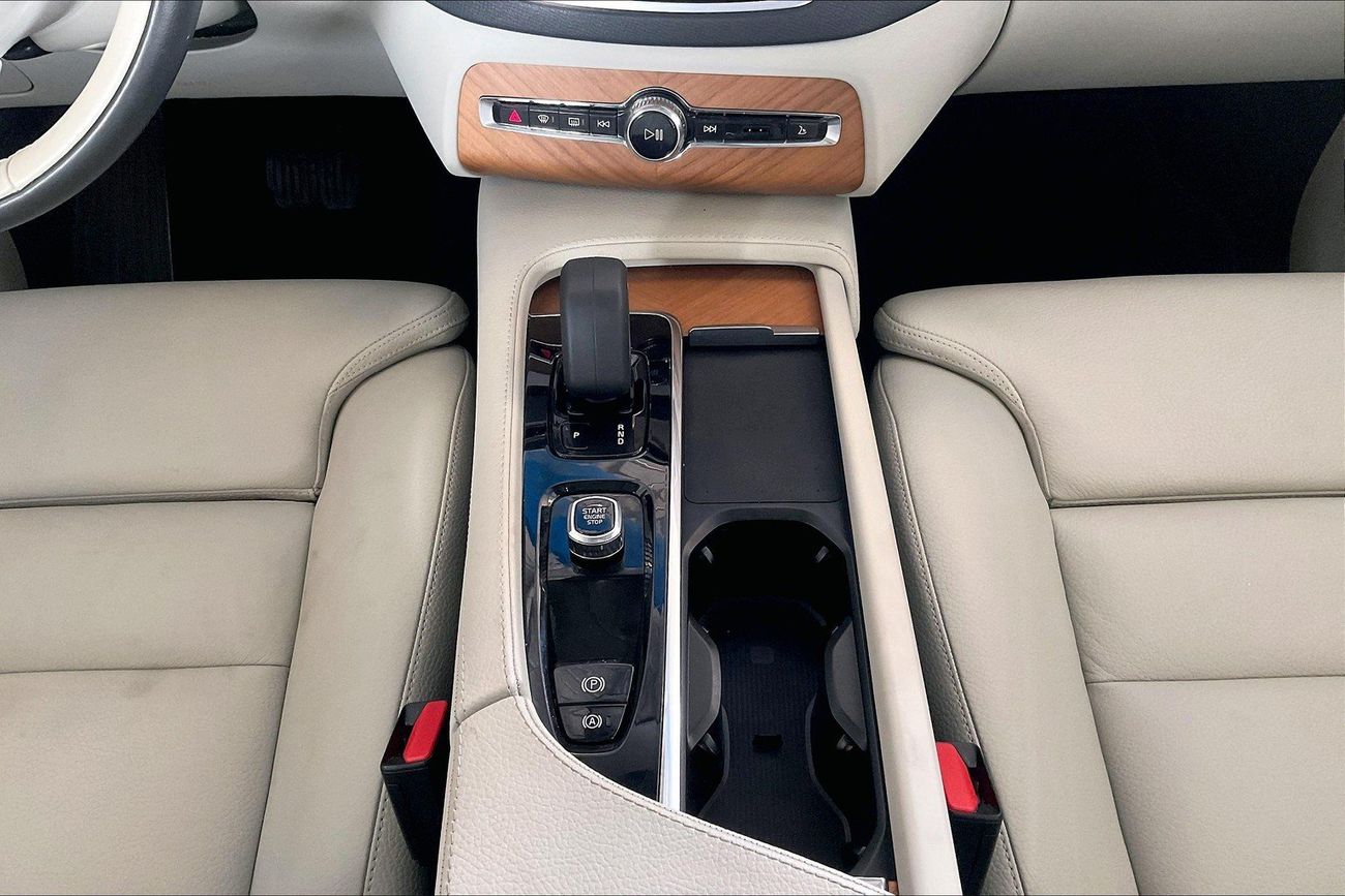 فولفو XC 90 B5 Momentum | شامل الضمان | 0 ﺪﻔﻋﺓ ﺃﻮﻟﻯ