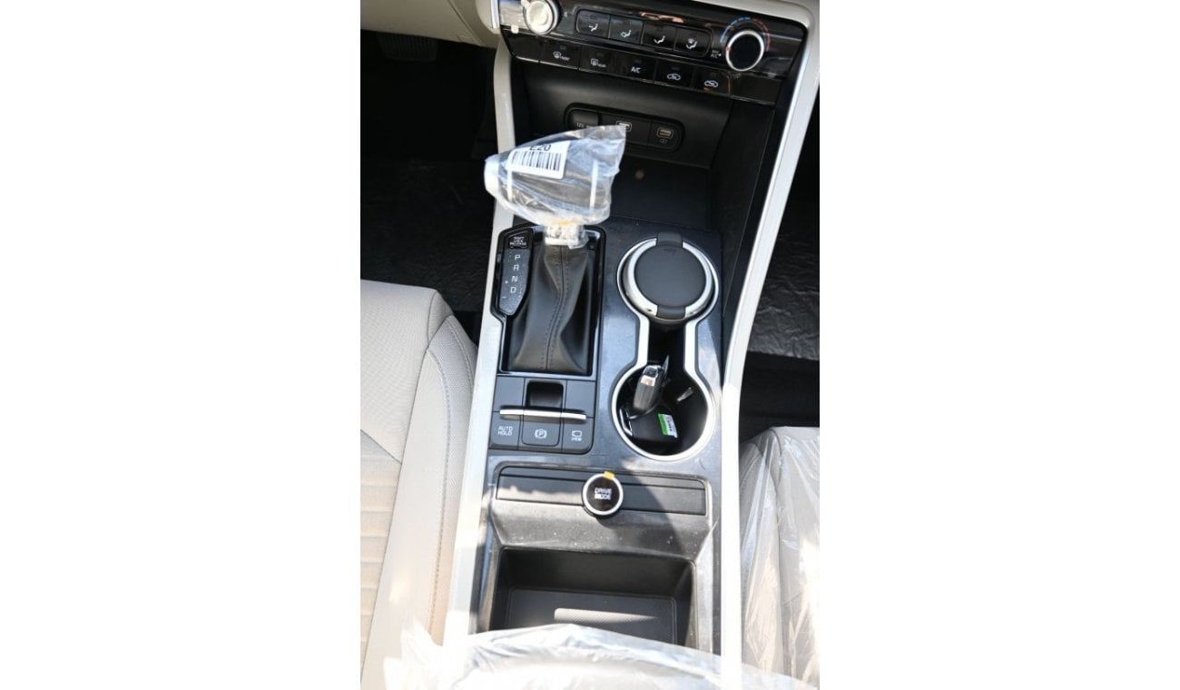 New KIA K5 2.5L Petrol, Sedan, FWD, 4 Doors, Cruise Control, Driver