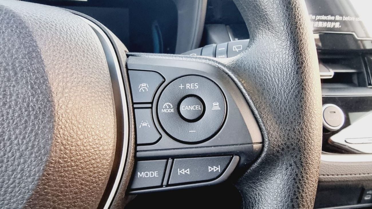 تويوتا كورولا كروس TOYOTA COROLLA CROSS 2.0L HYBRID WITH RADAR MY 2025