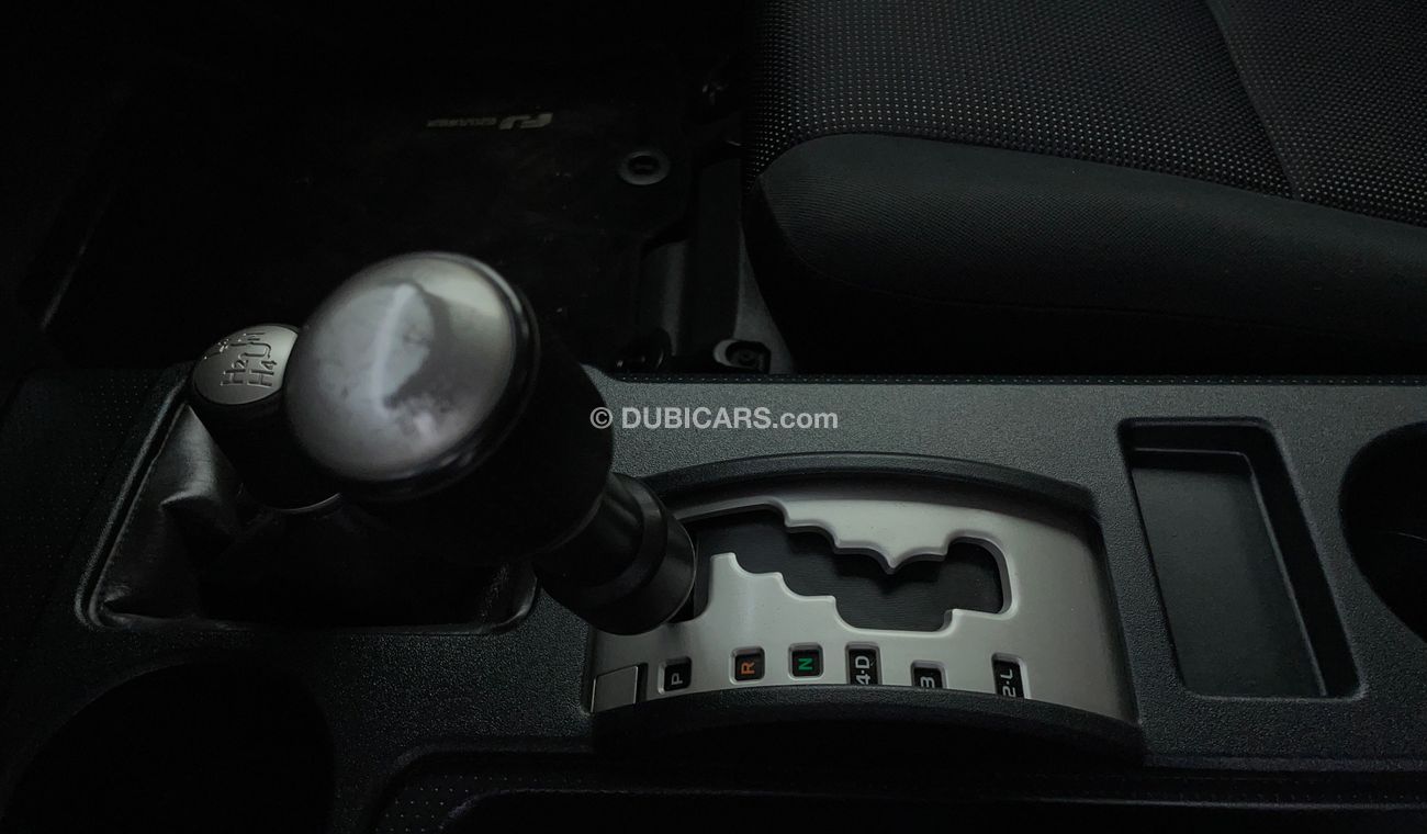 Toyota FJ Cruiser GXR 4 | Zero Down Payment | Free Home Test Drive