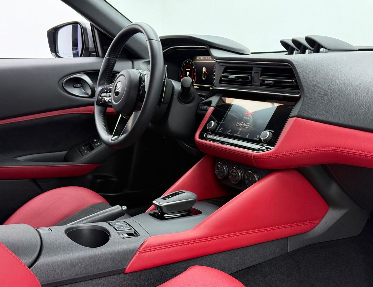 نيسان Z Sport 2024 Nissan Z, 2029 Nissan Warranty, Full Nissan Service History, Fully Loaded, GCC