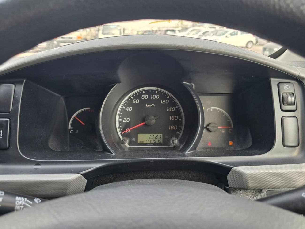 Toyota Hiace TOYOTA HIACE VAN RHD 2006 MODEL 2.5 L DIESEL AUTOMATIC(PM03390)