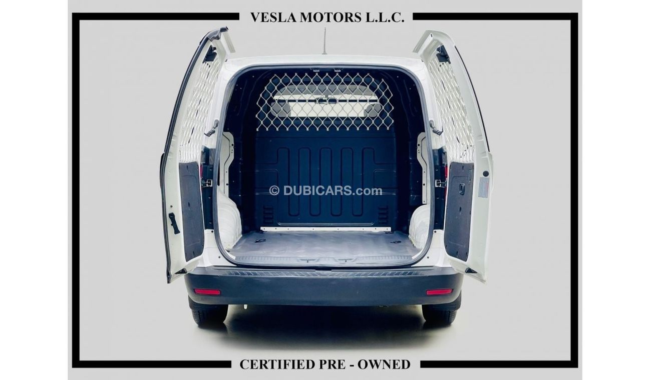 Used Hyundai H1 Std GCC / 2019 / GLS + CARGO VAN + 6SEATERS + MANUAL