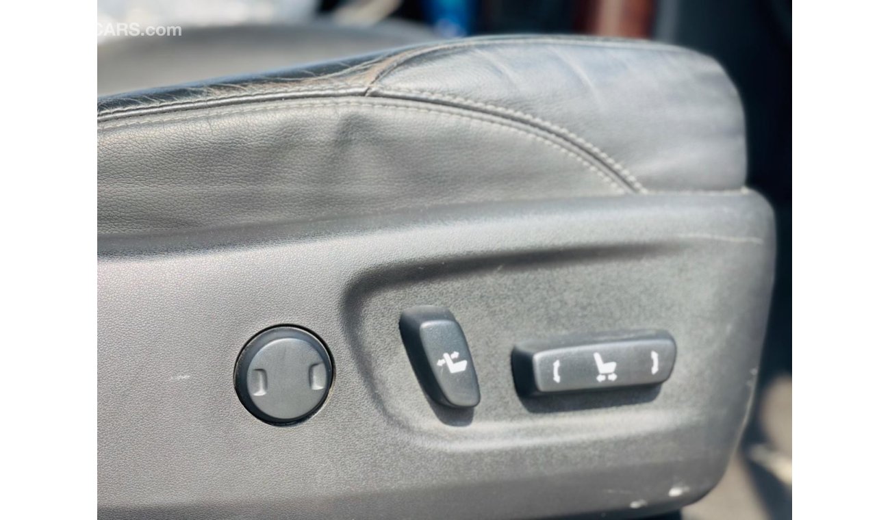 Toyota Prado TOYOTA PRADO DIESEL ENGINE 2.8 MODEL 2017 FULL OPTION SEVEN SEATER