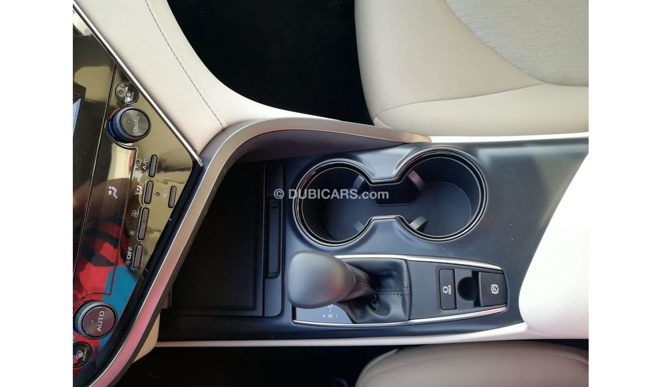 Toyota Camry CAMRY 2.5 L GLE. TRD EDITION