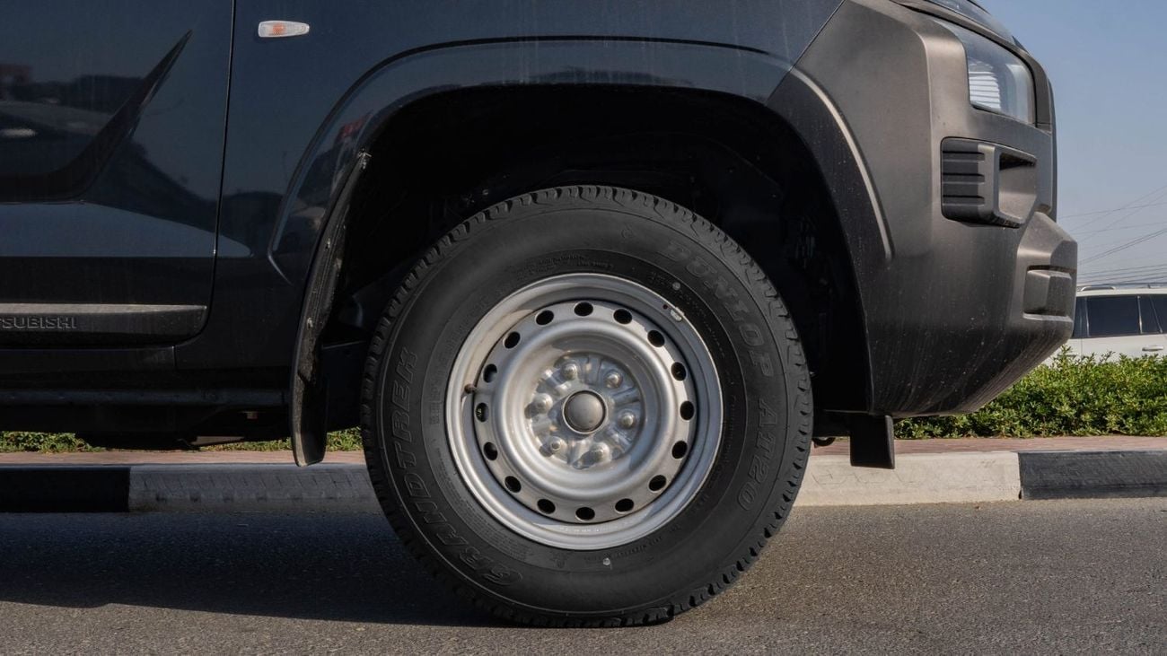 ميتسوبيشي L200 2026 Mitsubishi L200 GL 2.4L MT Petrol (Gray)