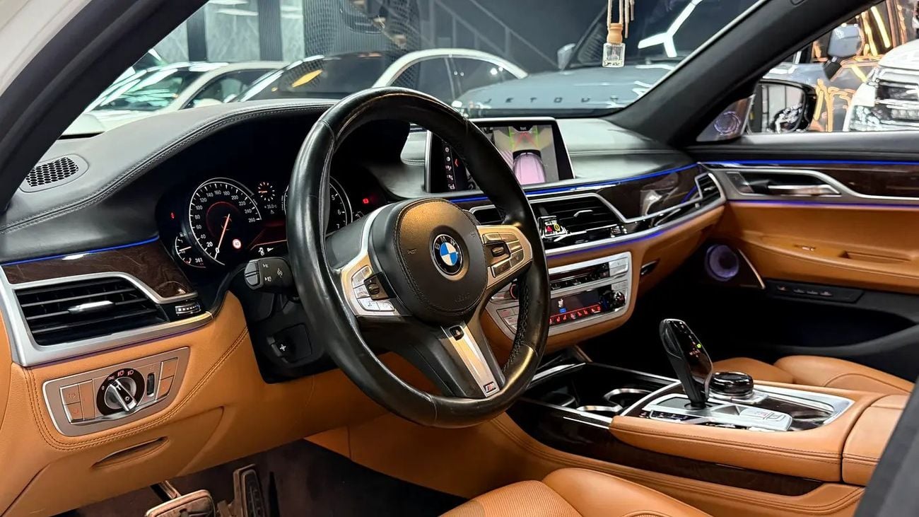بي أم دبليو 750Li XDRIVE LUXURY