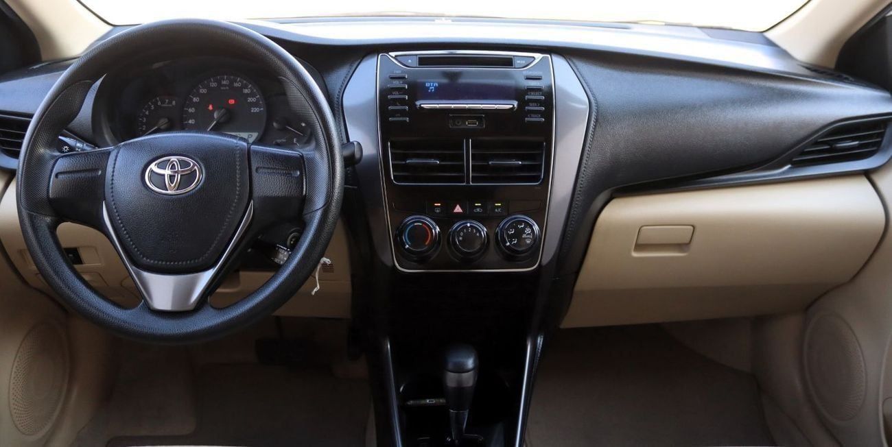 Toyota Yaris 2021 Toyota Yaris, GCC edition, in excellent condition, with no accidents, driving 83,000 kilometer