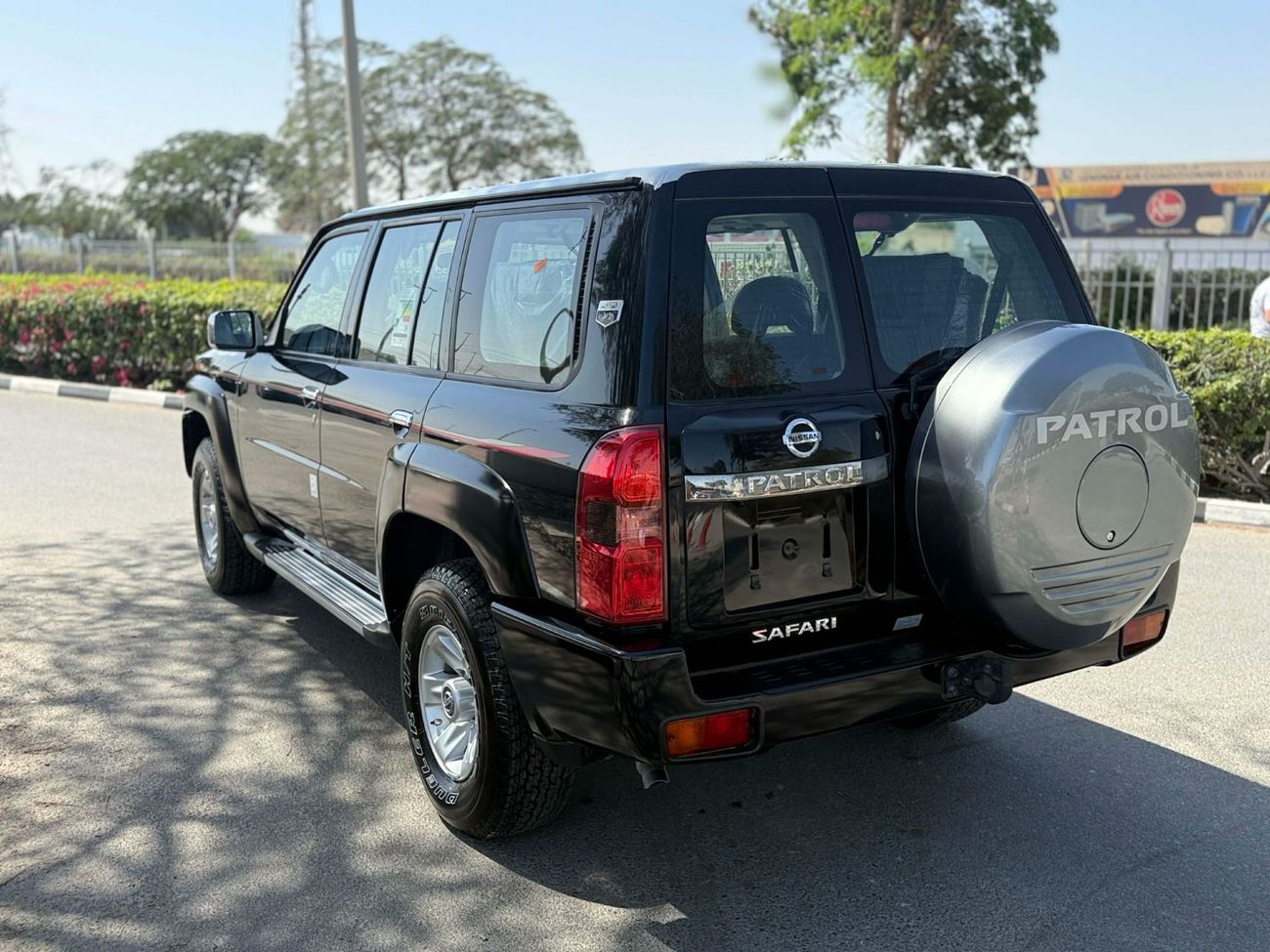 Nissan Patrol Safari Safari 4.8L A/T GCC SPEC ASTORA EDITION