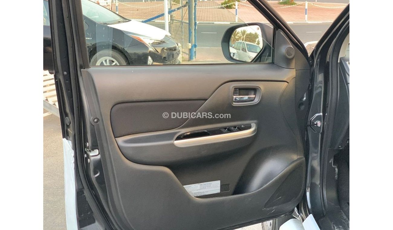 Mitsubishi L200 Sportero DC 4×4 2.4L Diesel