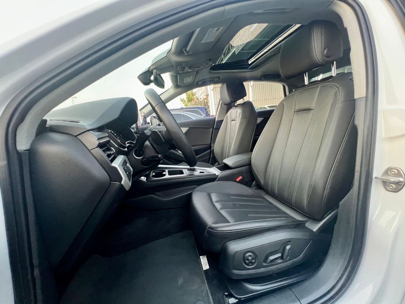 Audi A4 35 TFSI S Line 2.0L warranty one year bank financie available