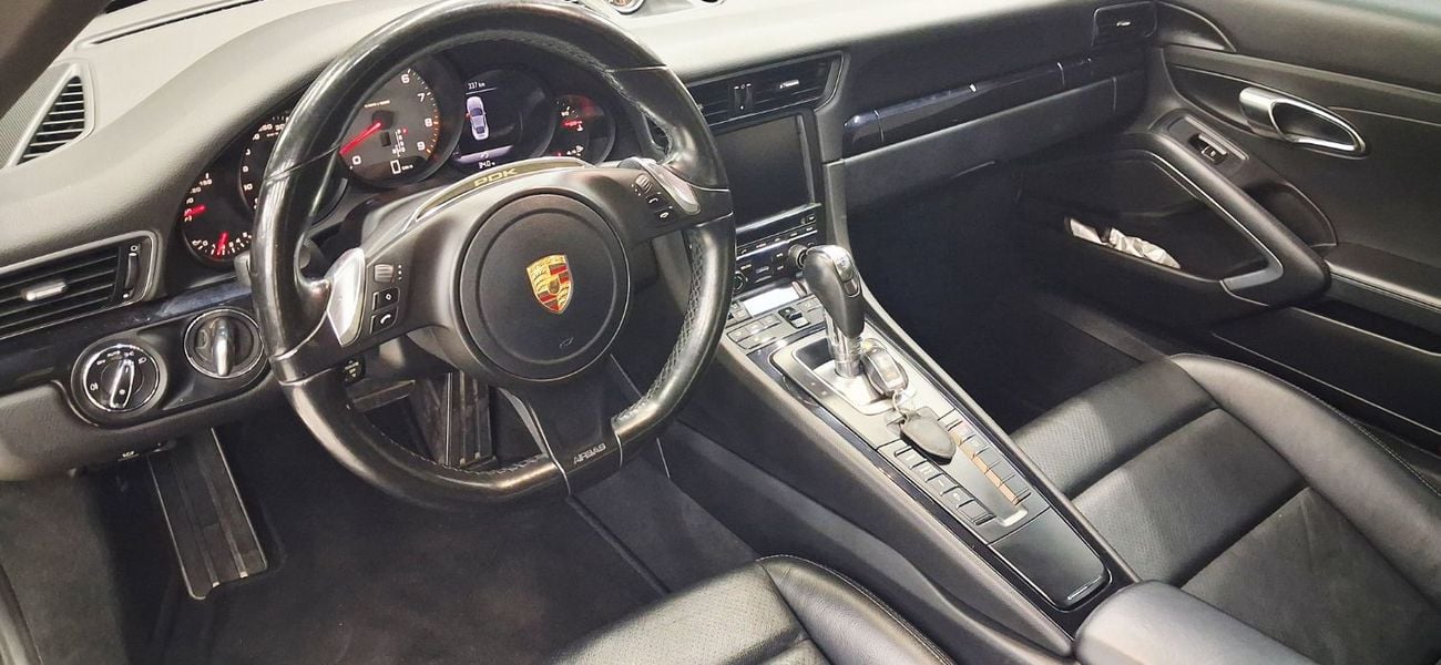 Porsche 911 CARRERA 4S