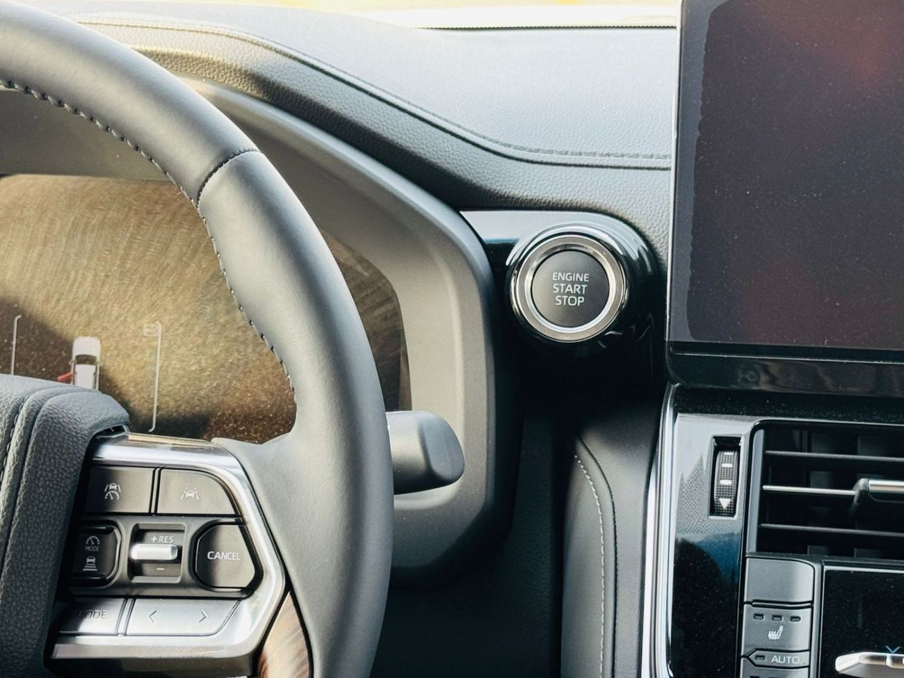 Toyota Land Cruiser TOYOTA LC300 VX 3.5L TWIN TURBO F/O A/T BLACK 2025