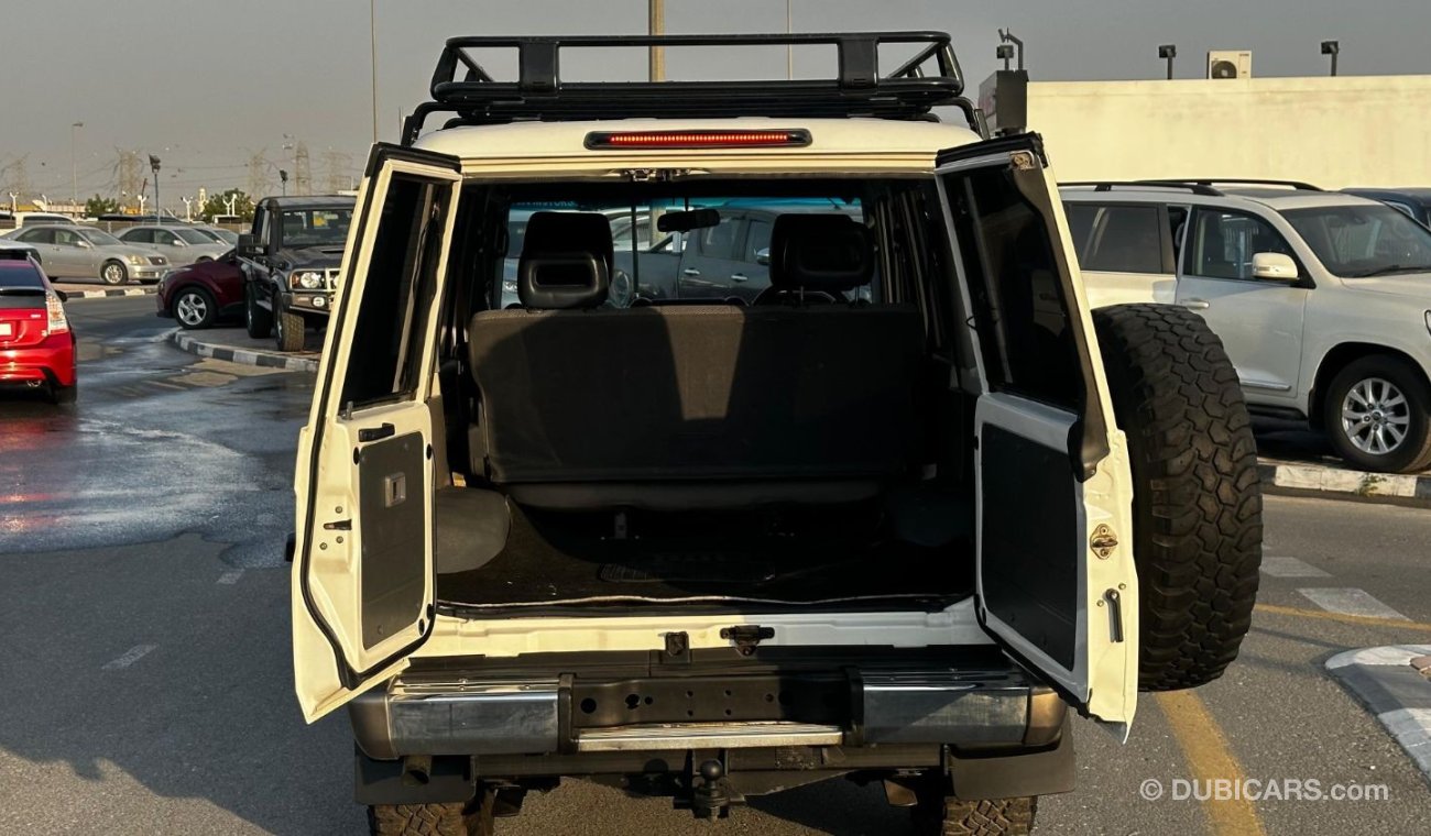 Toyota Land Cruiser Hard Top