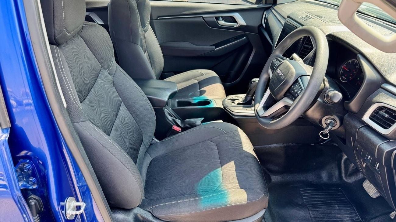 Isuzu DMax 3.0L Diesel AT 4WD - KEY START - Multipurpose Steering - Rear AC Vents - Alloy Rims - Tow Hitch - Go