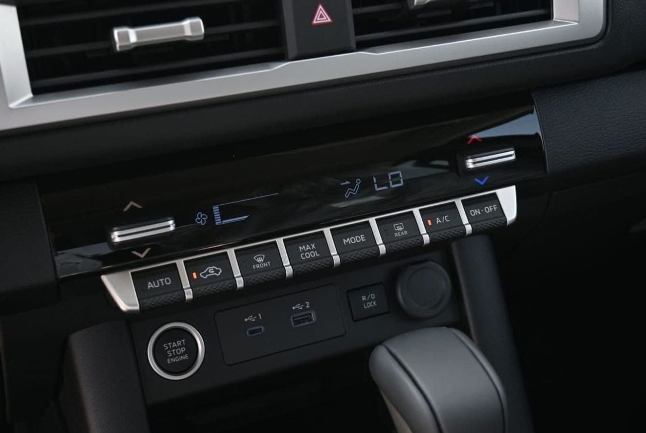 Mitsubishi L200 Mitsubishi L200 Sportero 2.4 L Diesel, 4WD, Pickup, Model 2024, Color Black (Export Price)