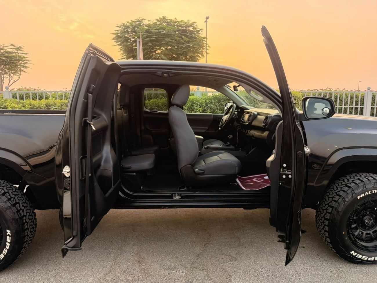 Toyota Tacoma 2020 | 2.7L PETROL | AT | LHD |