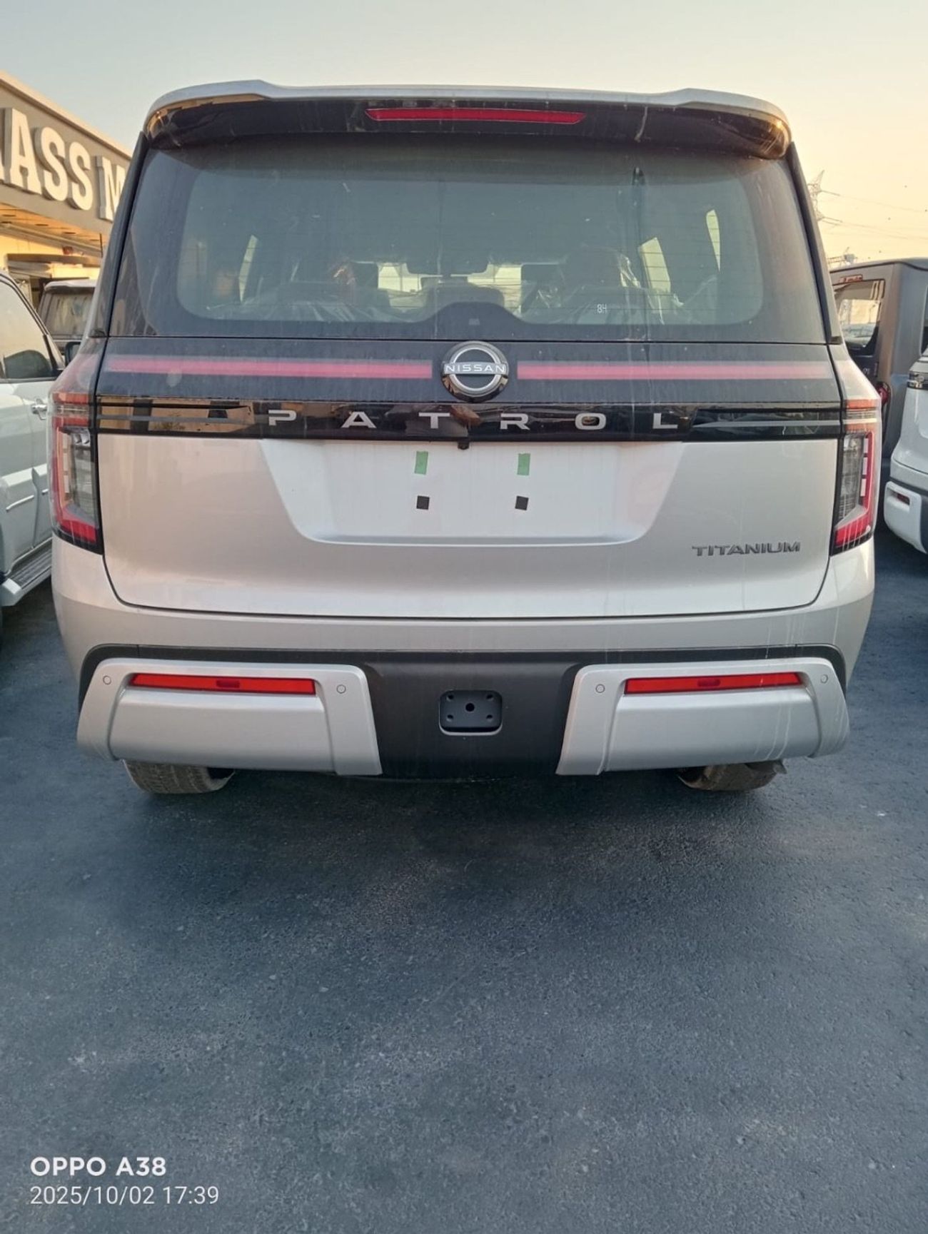 نيسان باترول Nissan  Patrol LE 3.5 L Turbo Titanium + 2026