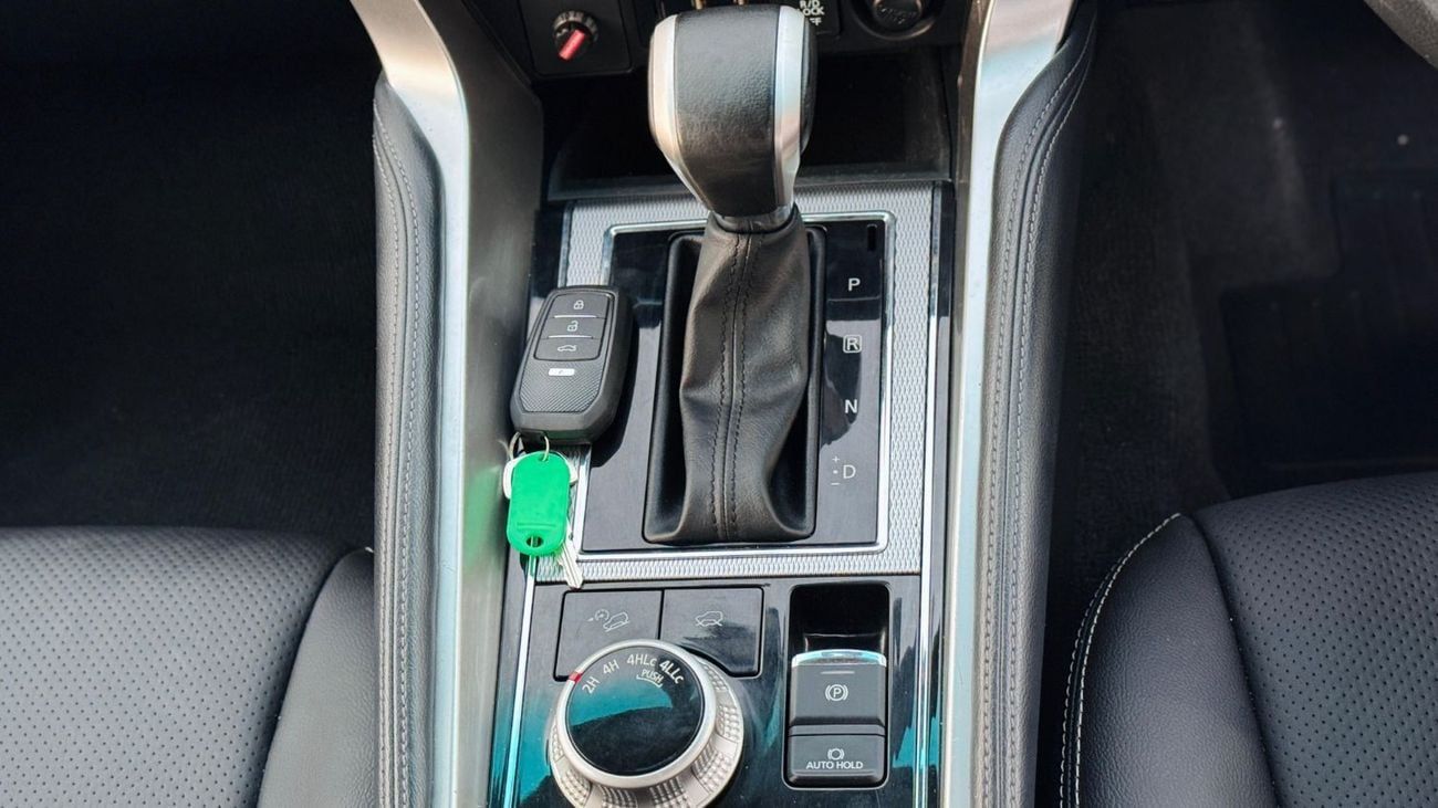 Mitsubishi Pajero MIRSUBISHI PAJERO SPORT | 4WD | 2.4L DIESEL ENGINE | AT | RIGHT-HAND-DRIVE | 2021