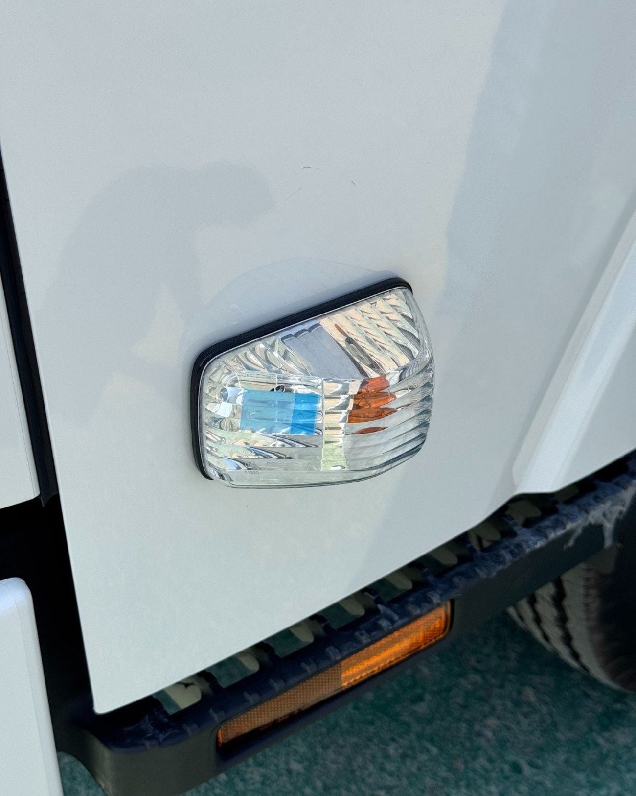 إيسوزو NPR NPR Truck cab chassis 4X2 , 4570 cc disel MYY-5T 5- speed