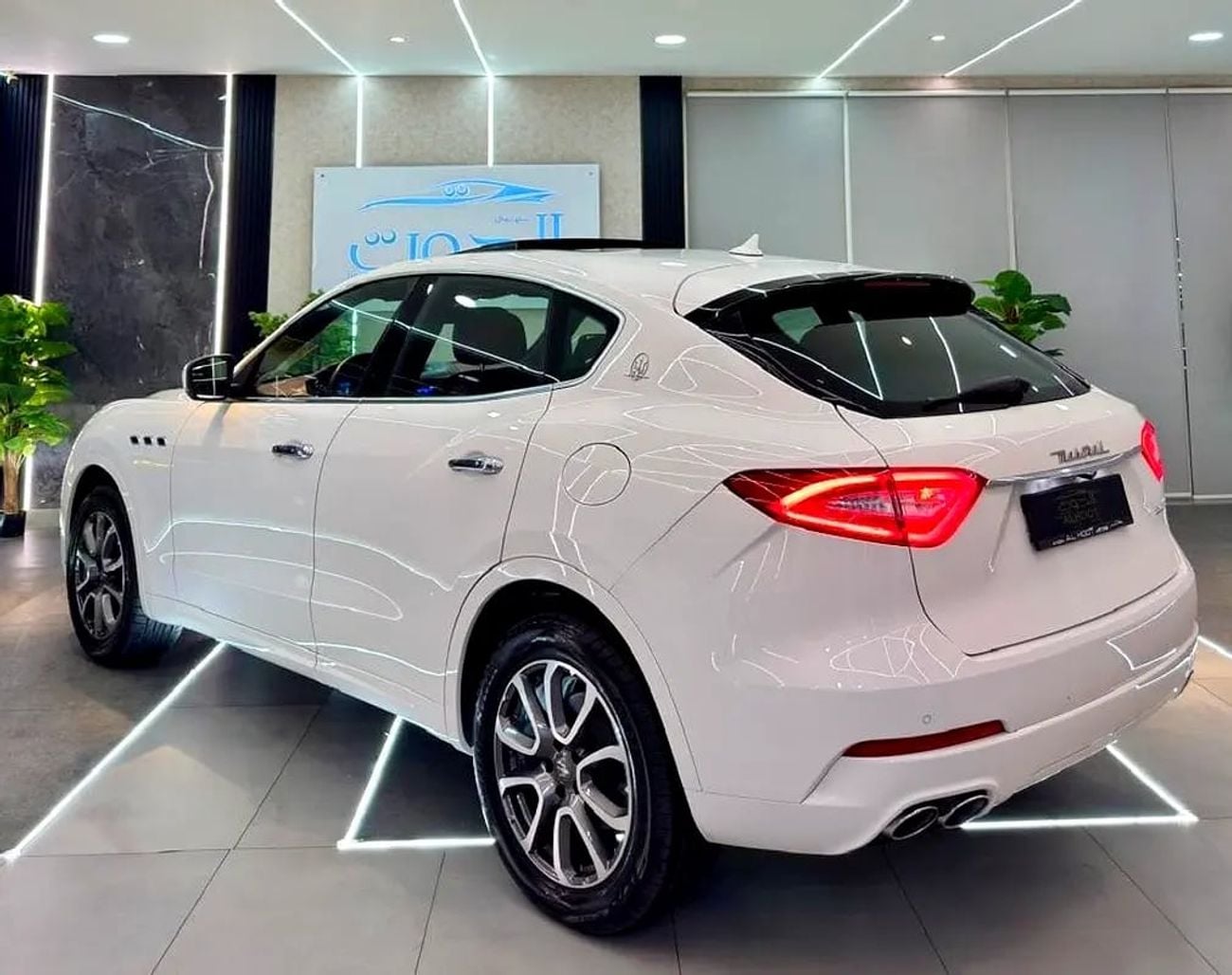 Maserati Levante GRANLUSSO LOVELY LAVENTE V6 || GCC || TOP OPTIONS || LOW MILEAGE || PERFECT CONDITION