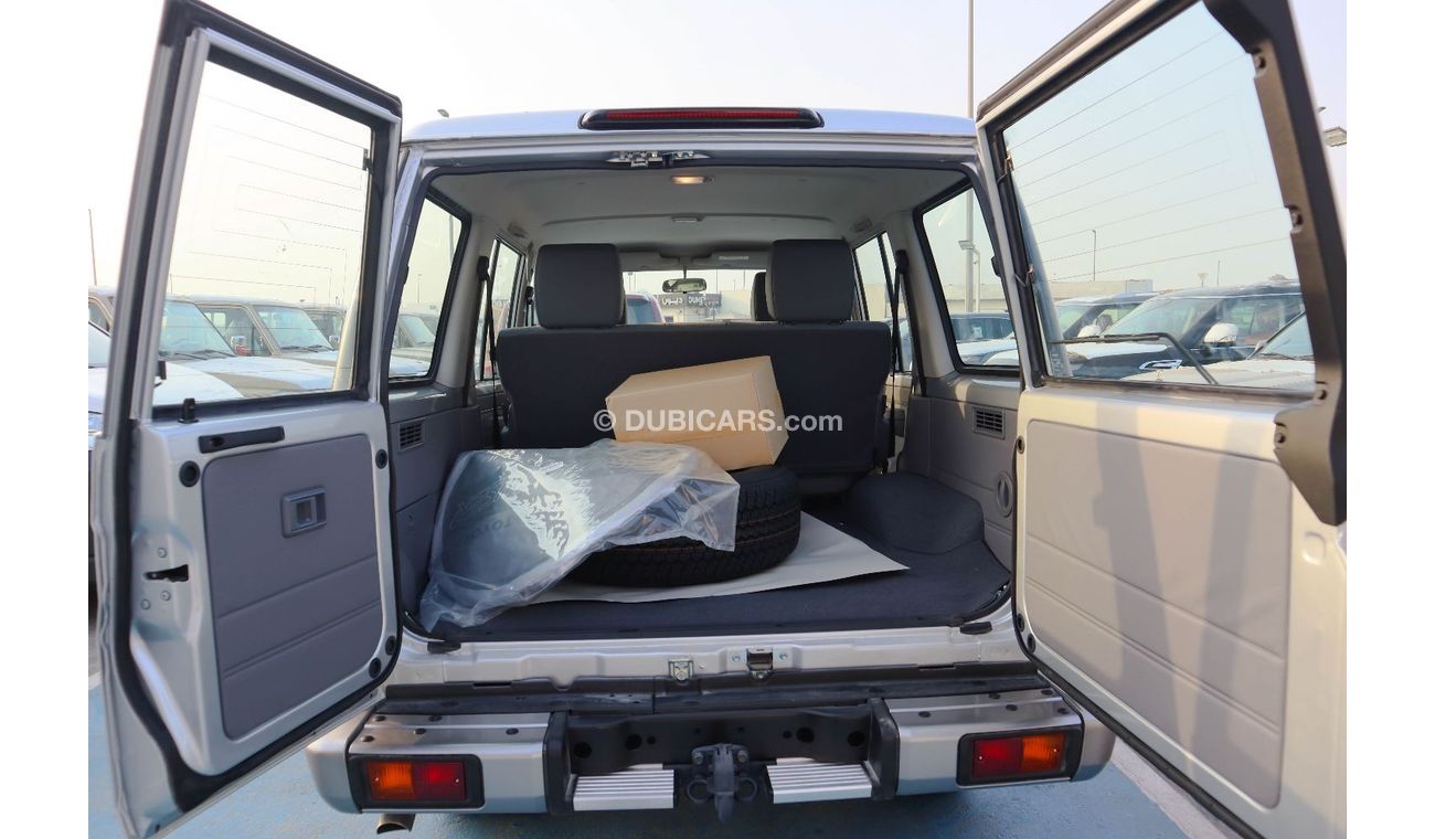 Toyota Land Cruiser 70 TOYOTA LAND CRUISER HARDTOP 4.0L 2023