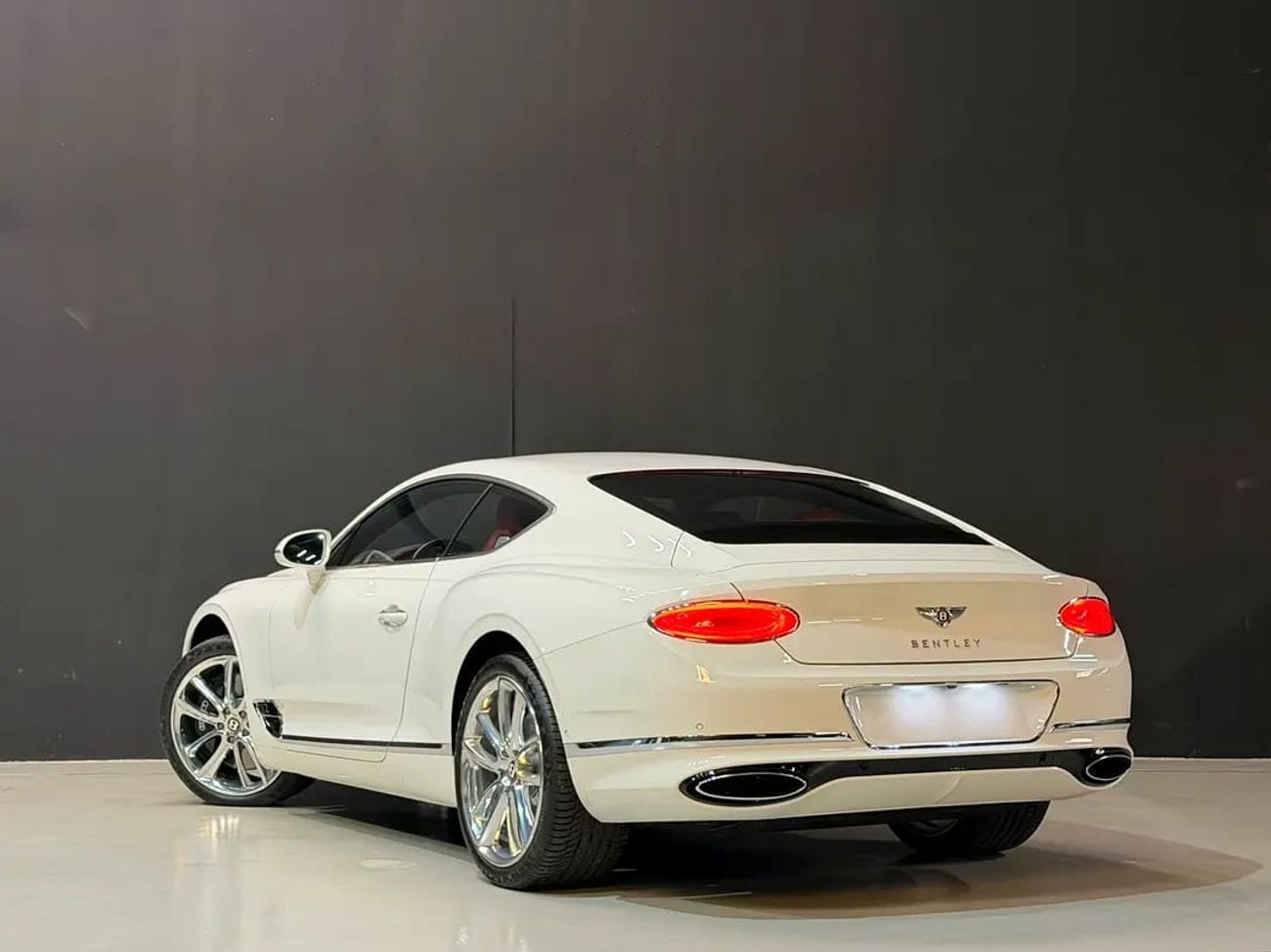 Bentley Continental GT GT W12 1020 GCC FHS World
