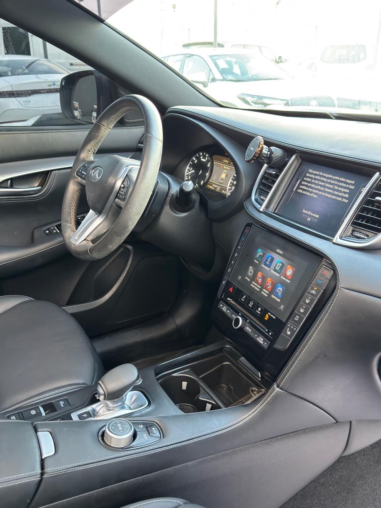 إنفينيتي QX55 2.0T Luxe (AWD)