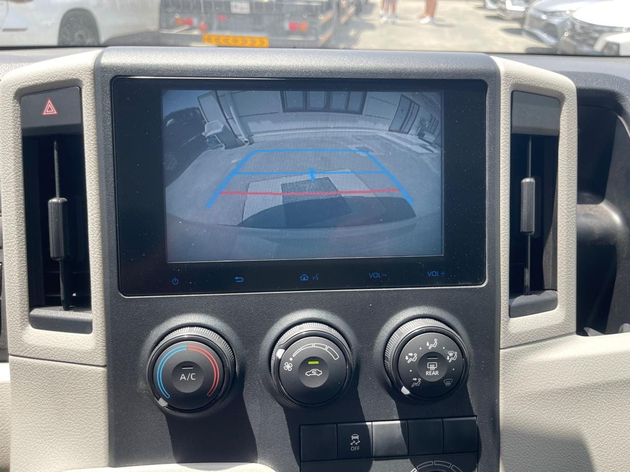 Toyota Hiace DX
