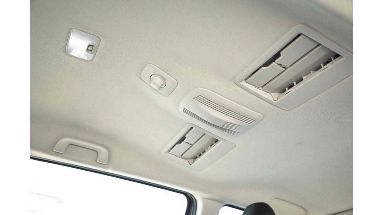 Toyota Veloz 2023 Toyota Veloz V 1.5 - Silver inside Black | Export Only