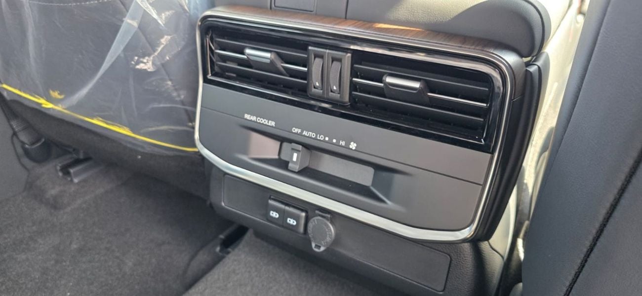 تويوتا لاند كروزر 2026 Model Toyota Land Cruiser (LC300) GXR, 3.5L Petrol 4WD 10A/T