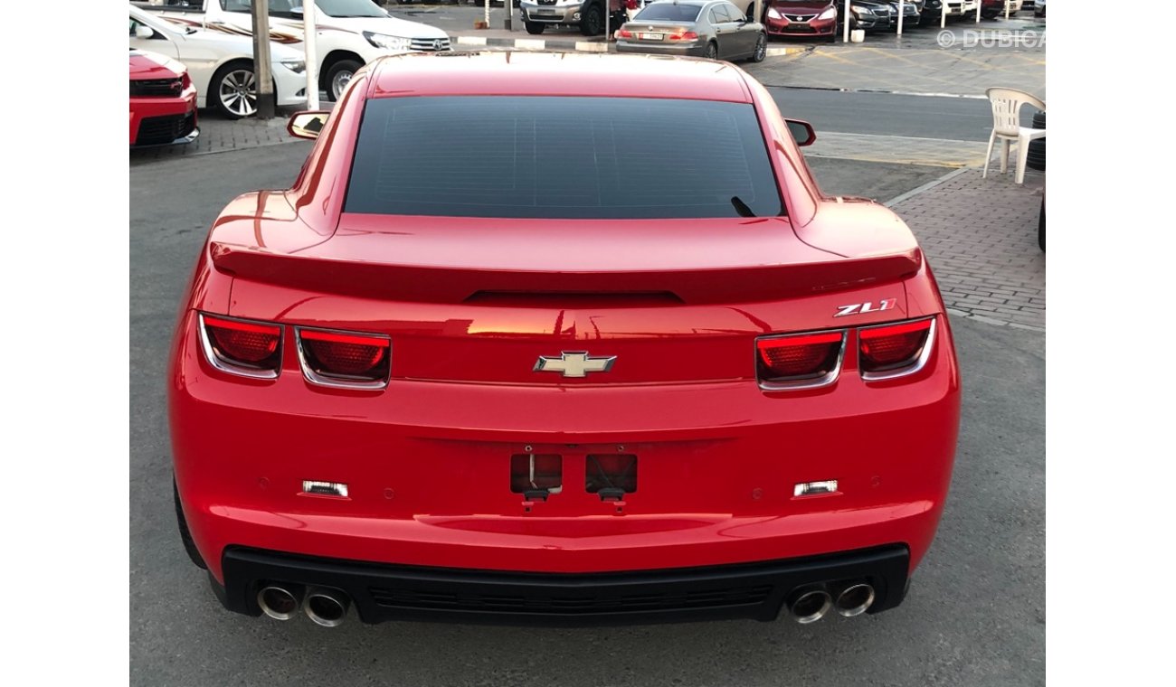 Chevrolet Camaro Chevrolet Camaro ZL1 Kit m 2013 GCC car prefect condition full option sun roof leather seats ssystem