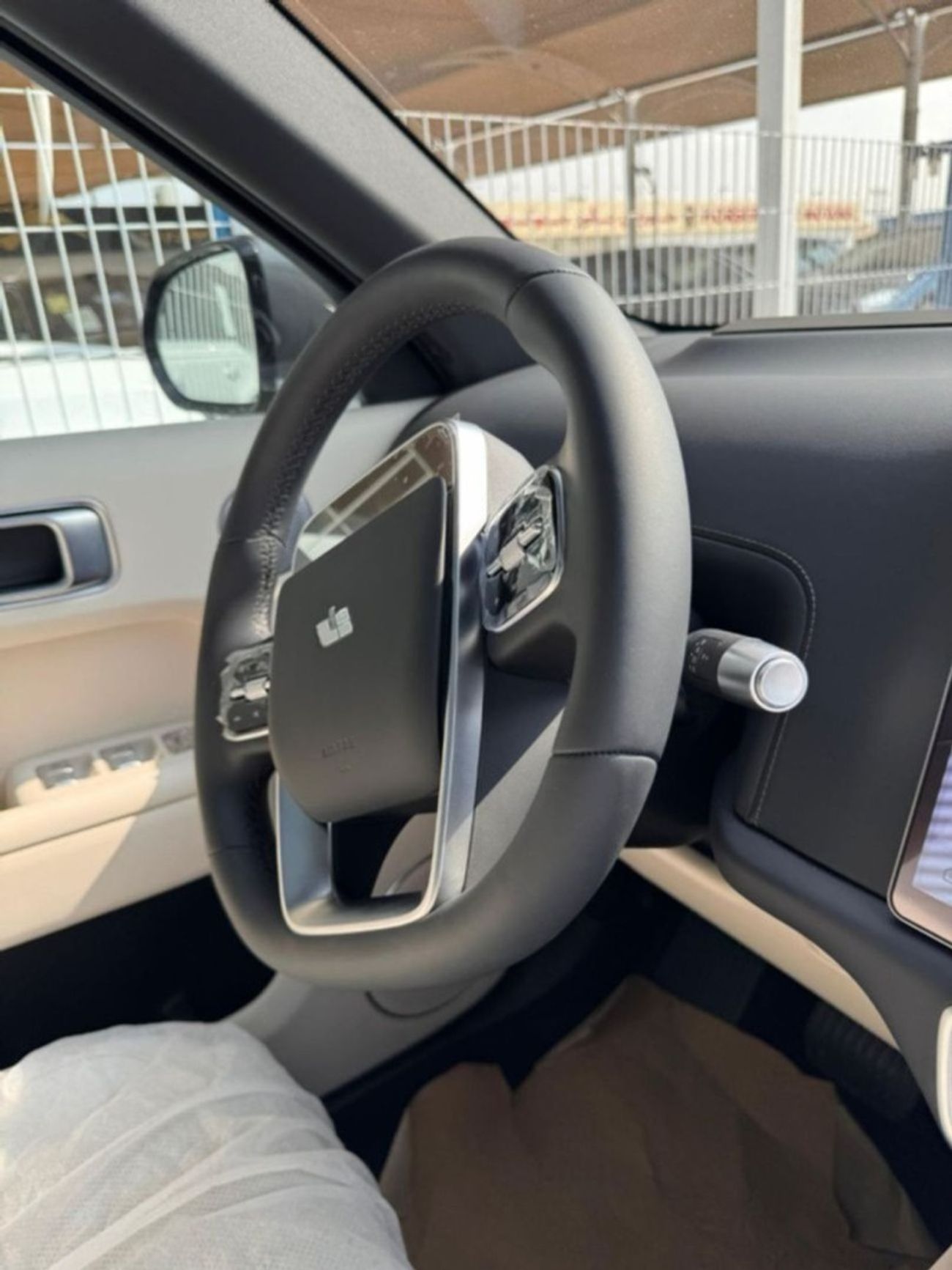 Li Auto L9 2024 LIXIANG L9 ULTRA WITH SIM SLOT  APPLICATION