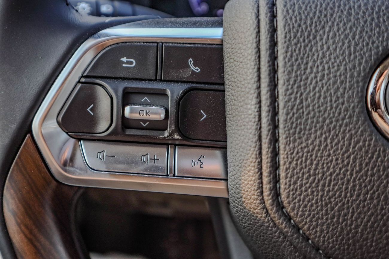 تويوتا لاند كروزر VXR 4.0L