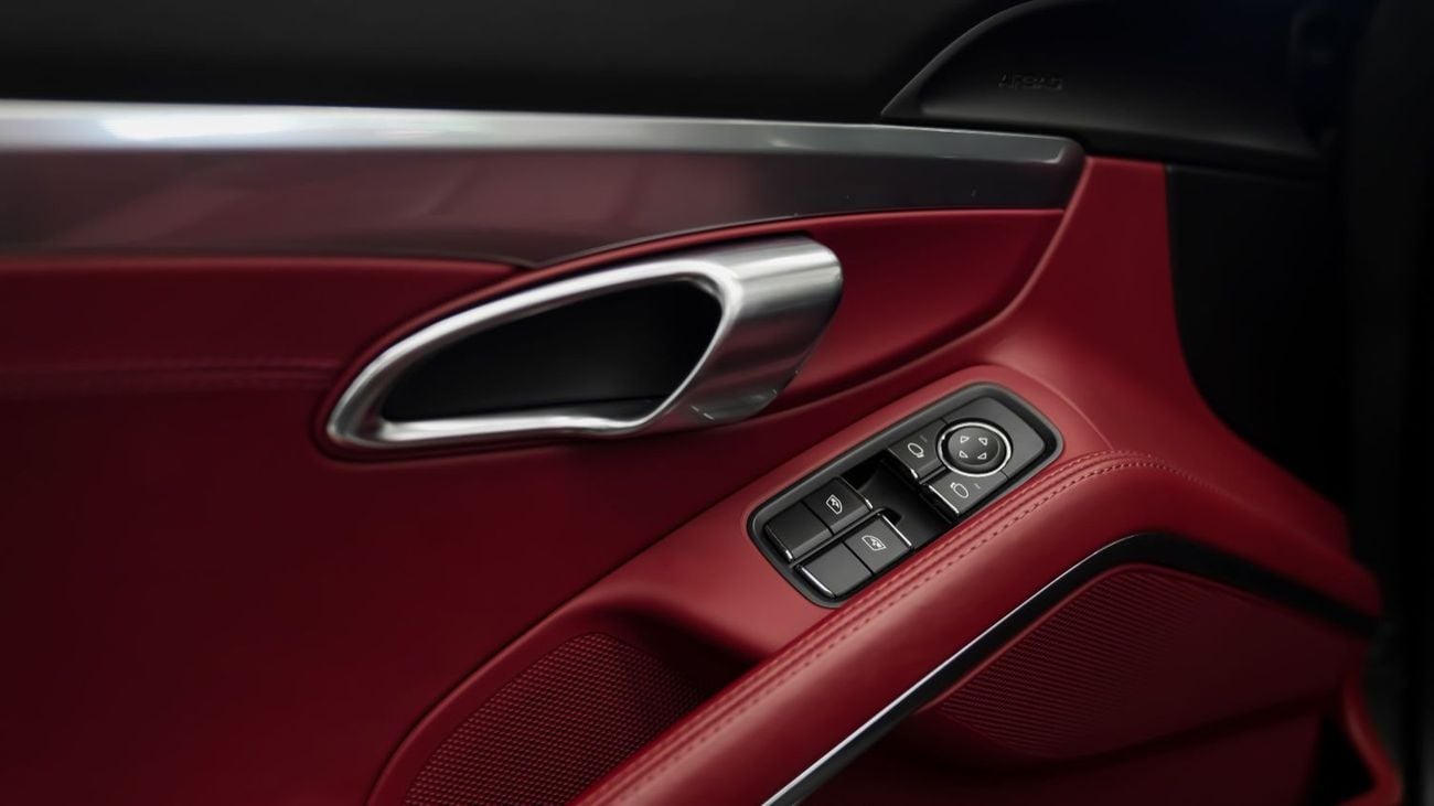 Porsche 718 Boxster GTS 4.0L A/T