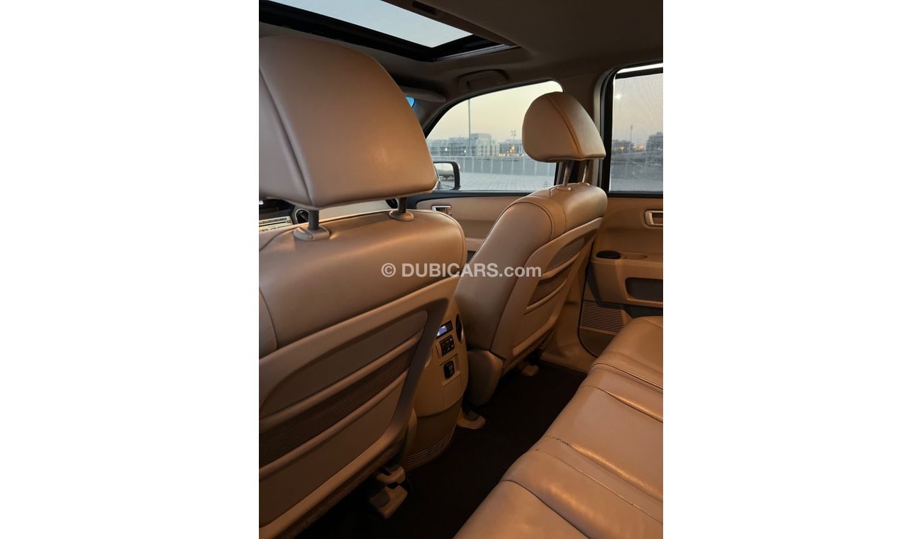 Honda Pilot Honda Pilot GCC 2011 Full options Leather interior