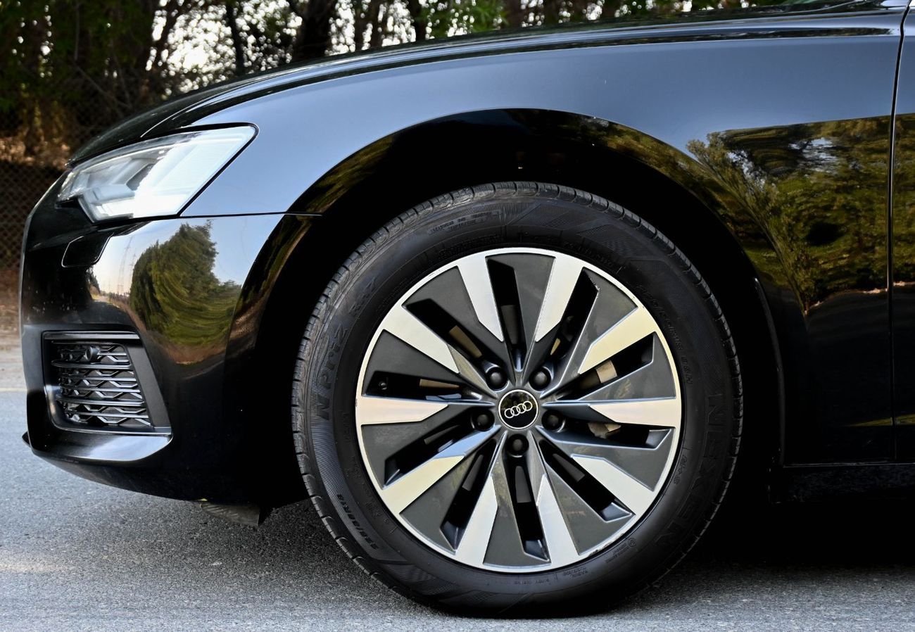 Audi A6 40 TFSI 2.0L Audi A6 40 TFSI 2023 GCC  accident-free Excellent Condition 1848 AED Monthly