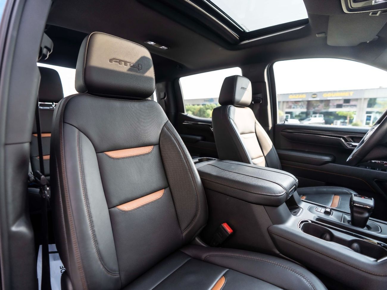 جي أم سي سييرا 5.3L V8 AT4 Regular Cab (AWD)