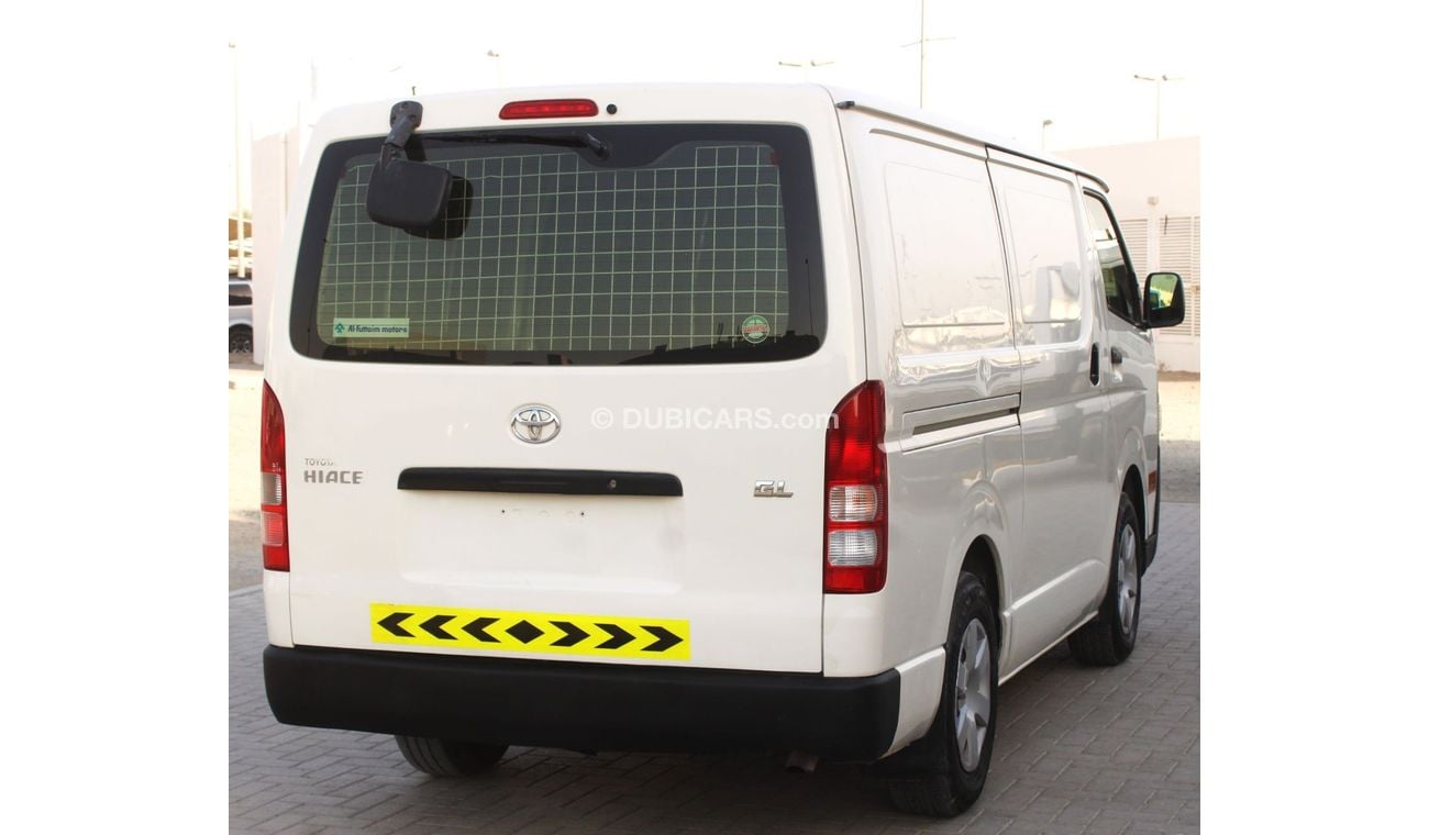 Toyota Hiace GL - Standard Roof Toyota Hiace 2018 GCC, in excellent condition