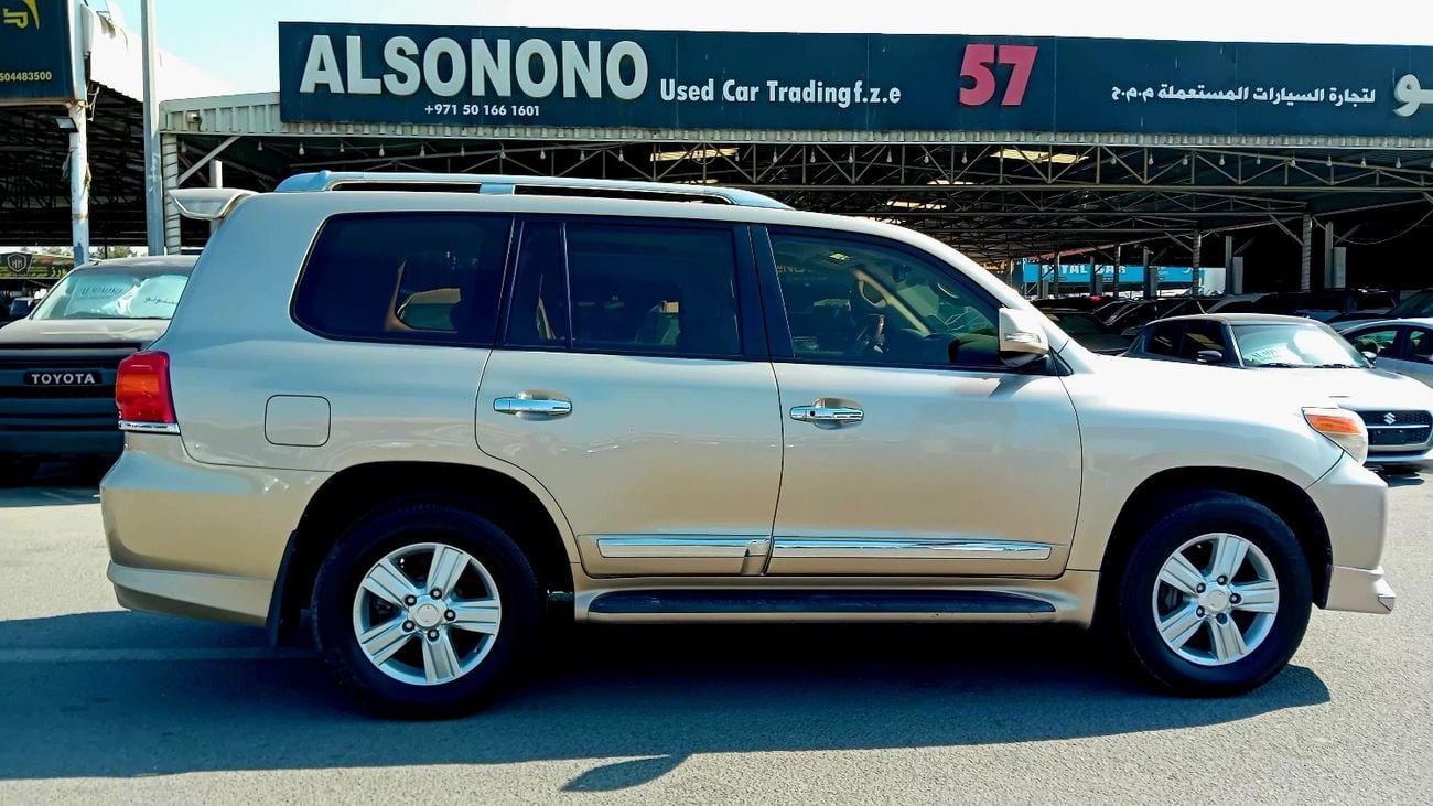 تويوتا لاند كروزر Std 4.0L 4WD