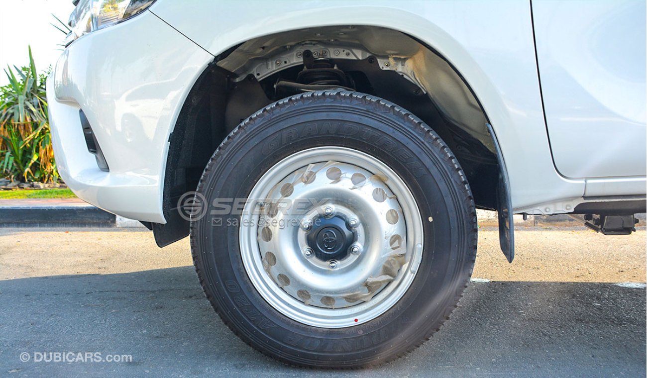 Toyota Hilux 4WD DC 2.7 Petrol Power Option - اسود متوفر