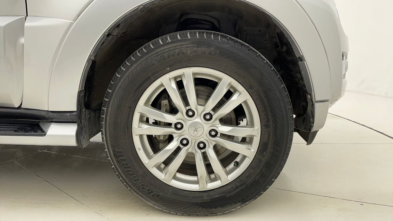 ميتسوبيشي باجيرو GLS HIGHLINE 3.8 | بدون دفعة مقدمة | اختبار القيادة في المنزل