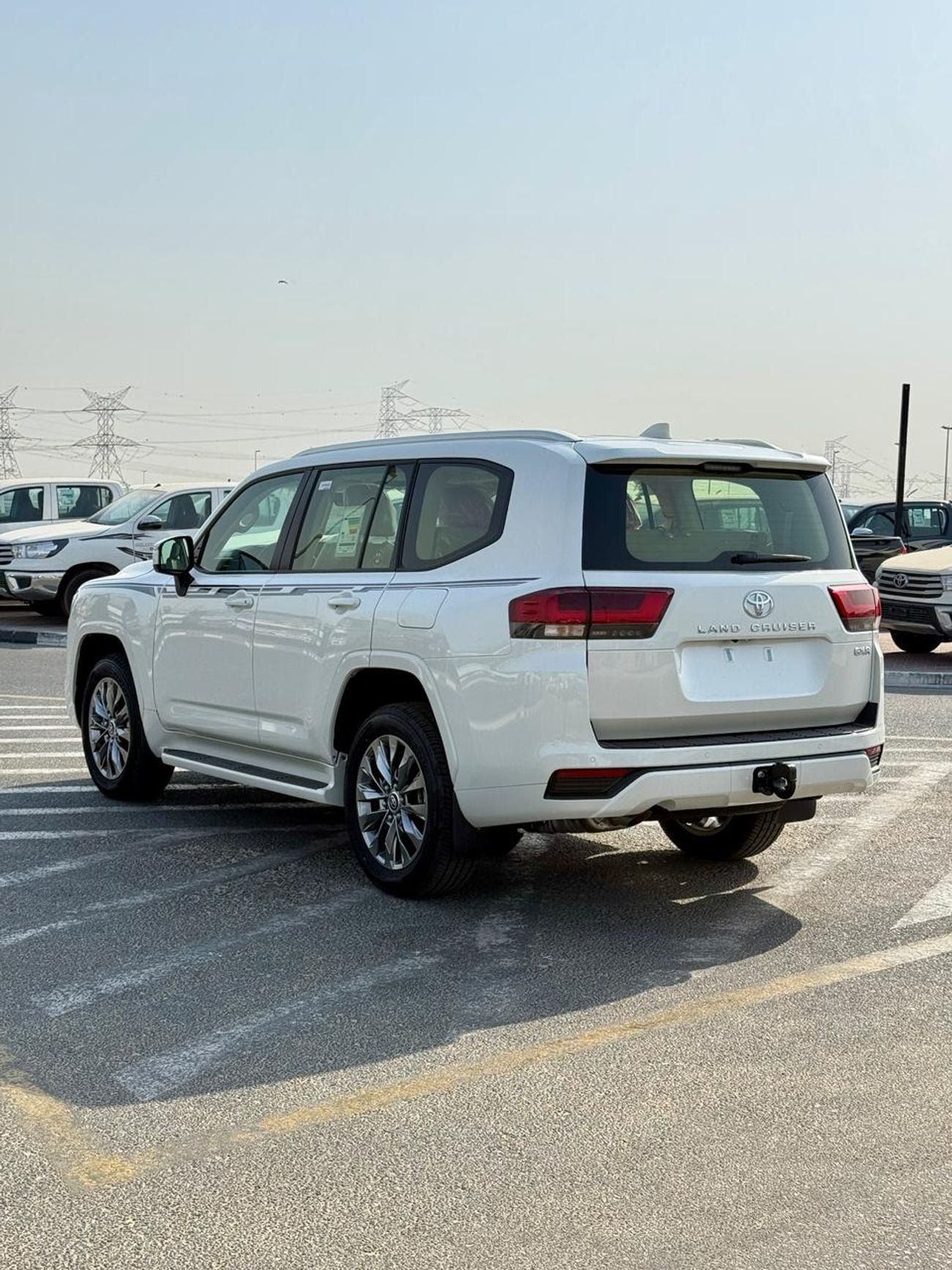 تويوتا لاند كروزر Toyota Land Cruiser GXR 4.0L 2026 White