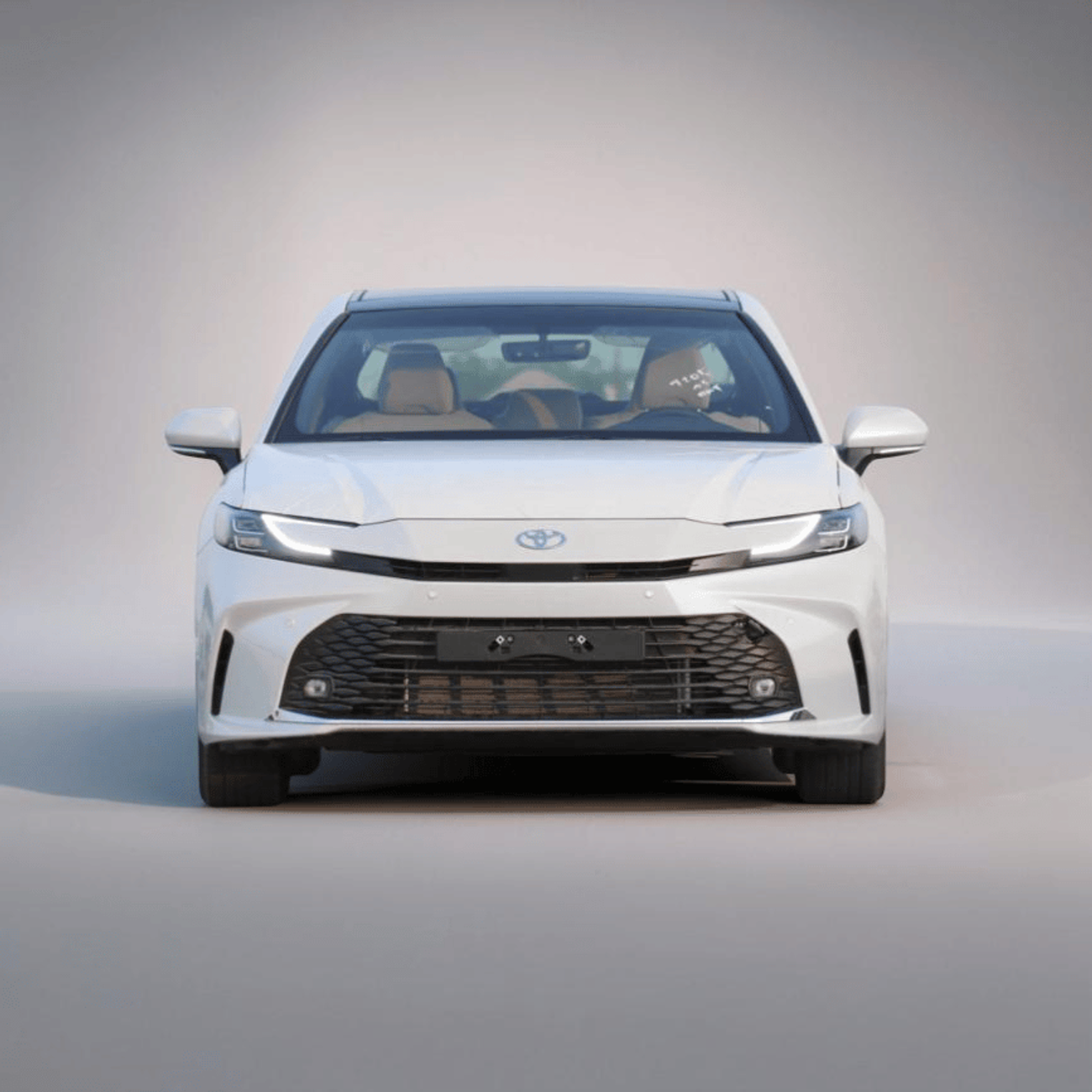 Toyota Camry Camry LE 2.5 hybrid 2026