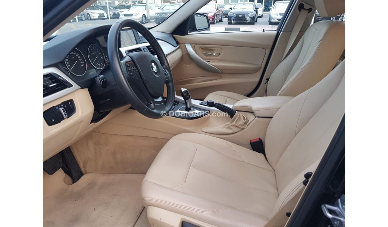 بي أم دبليو 316i بي ام دبليو موديل 2015 خليجي السياره حاله وكاله من الداخل والخارج فل اوبشن الموتر معاه مفتاحين